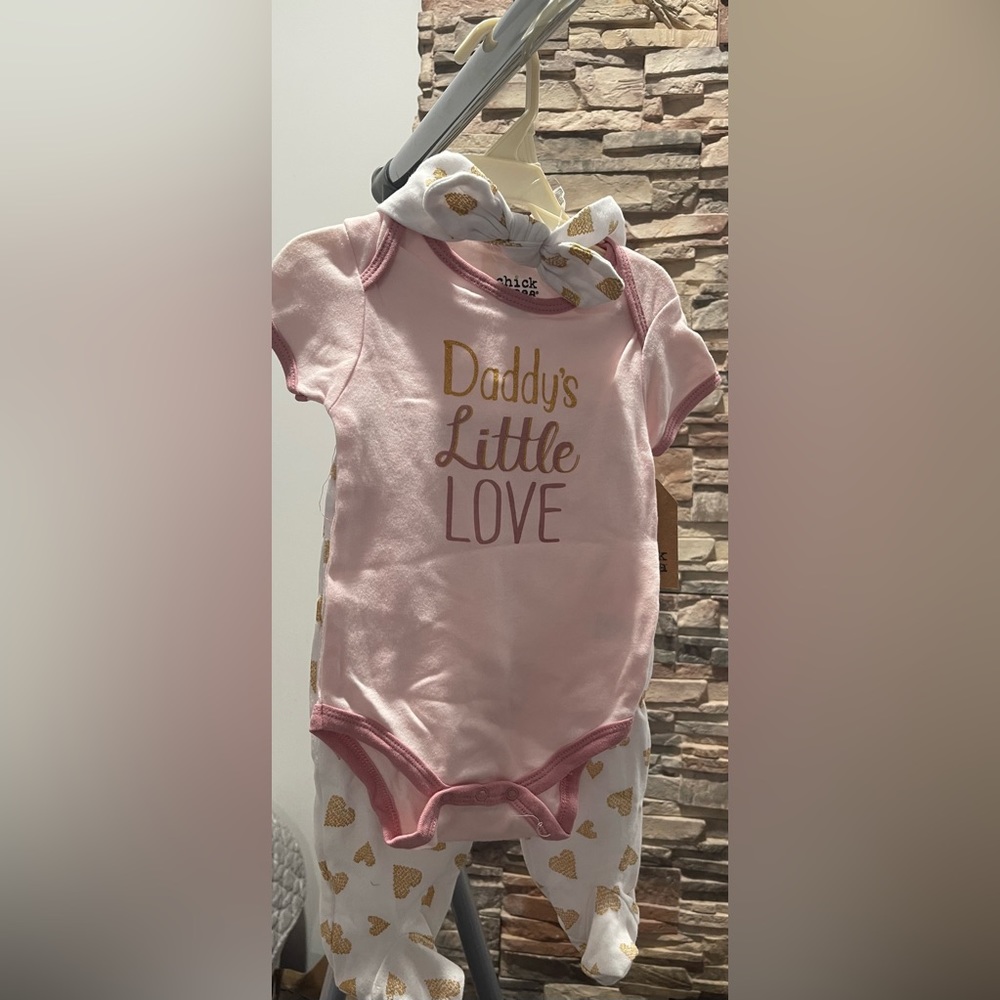 Chick Pea Daddy’s little love set. Onesie, Pants and Bow